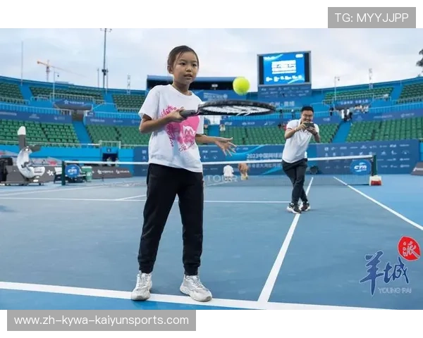 大湾区青少年网球培训火热开展启蒙种子播撒未来体坛新星